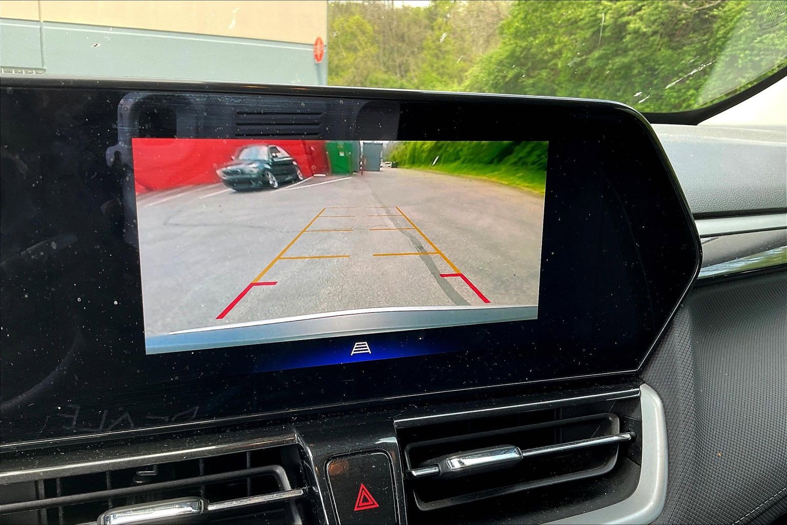 Used 2025 Chevrolet TrailBlazer LT FWD image 14