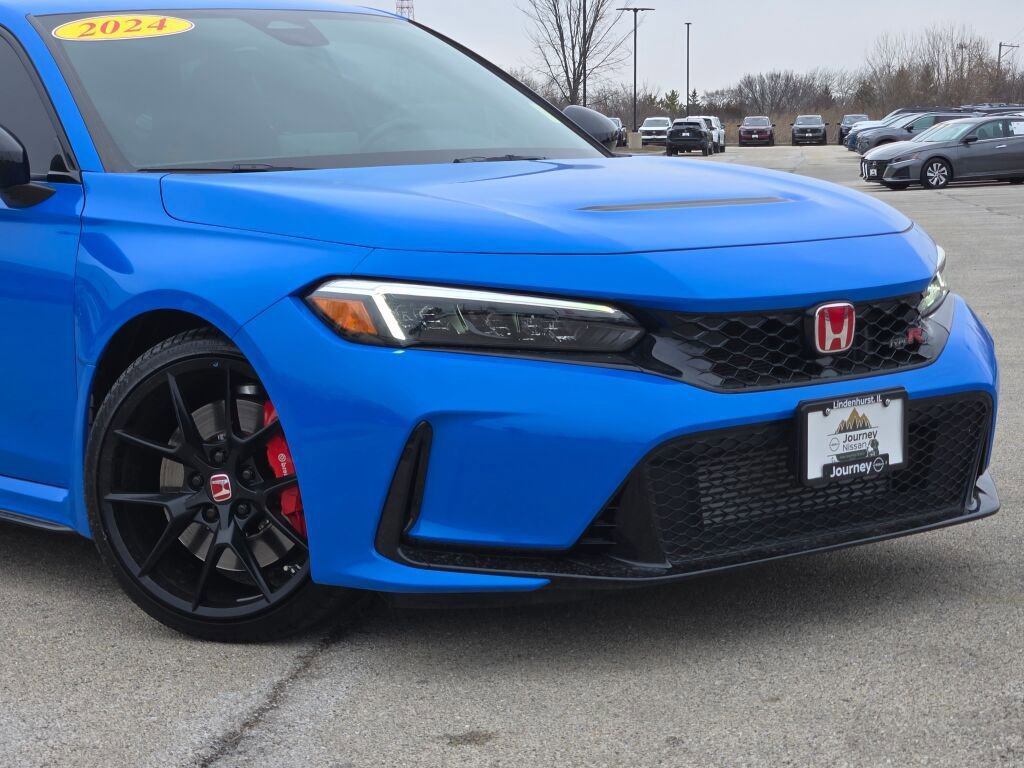 Used 2024 Honda Civic Type R image 2