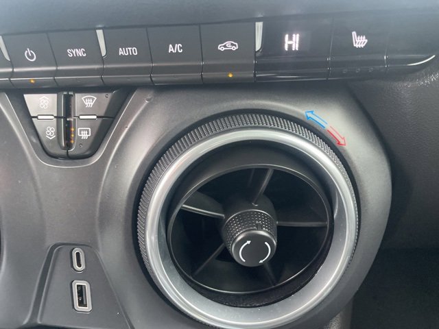 Used 2020 Chevrolet Blazer LT image 27