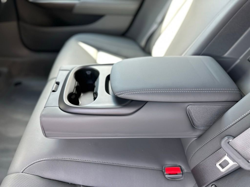 Used 2023 Lucid Air Pure image 32