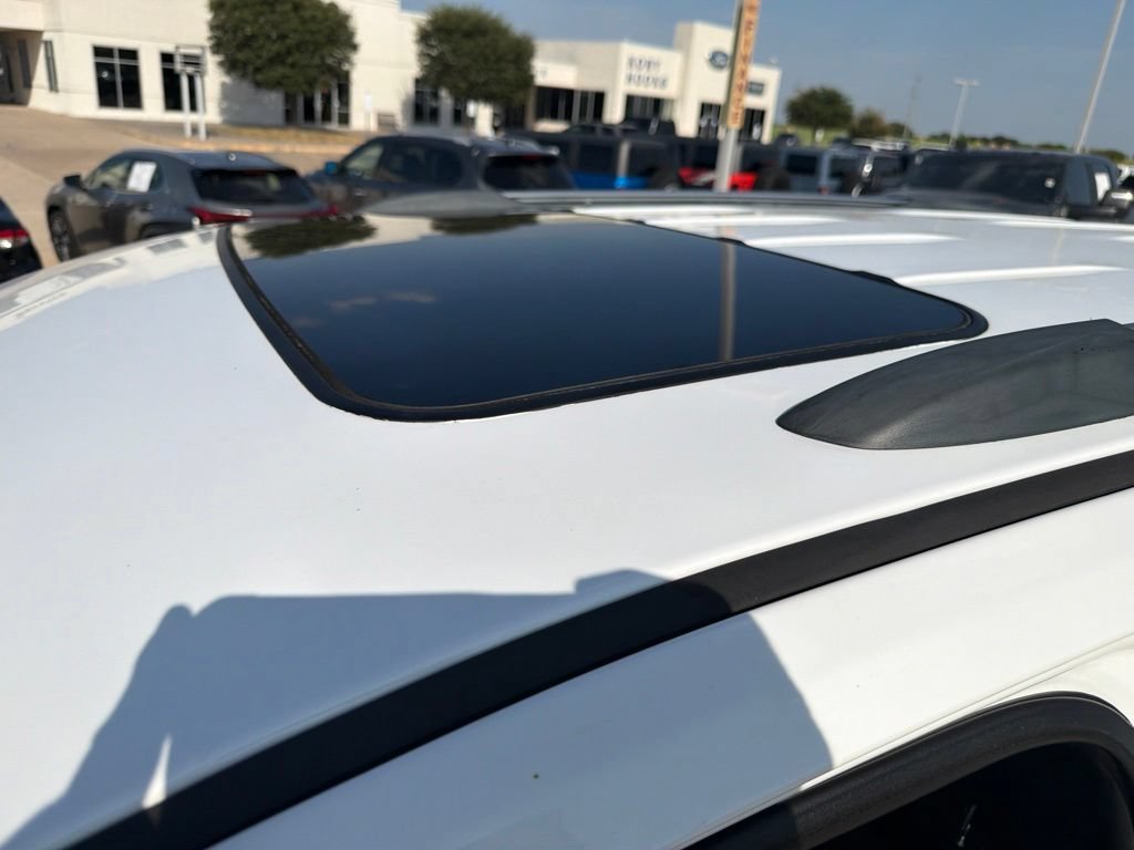 Used 2018 Jeep Grand Cherokee Limited AWD/4WD image 11