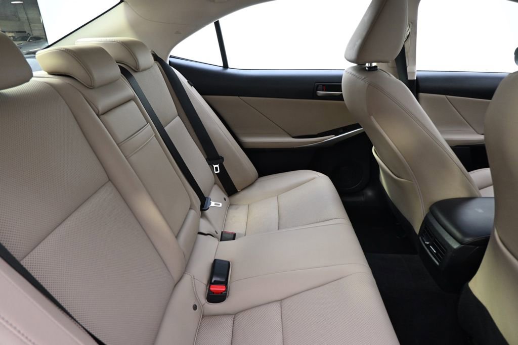 Used 2019 Lexus IS 300 AWD w/ Navigation Package image 18