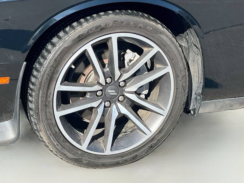 Used 2023 Dodge Challenger R/T RWD image 29