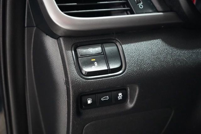 Used 2018 Kia Optima S image 20