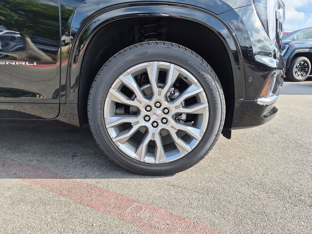 New 2027 GMC Acadia Denali w/ LPO, Floor Liner Package FWD image 15