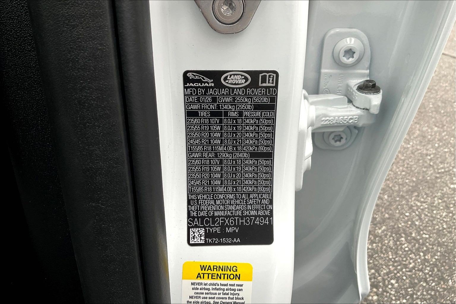 New 2026 Land Rover Discovery Sport Landmark AWD/4WD image 13