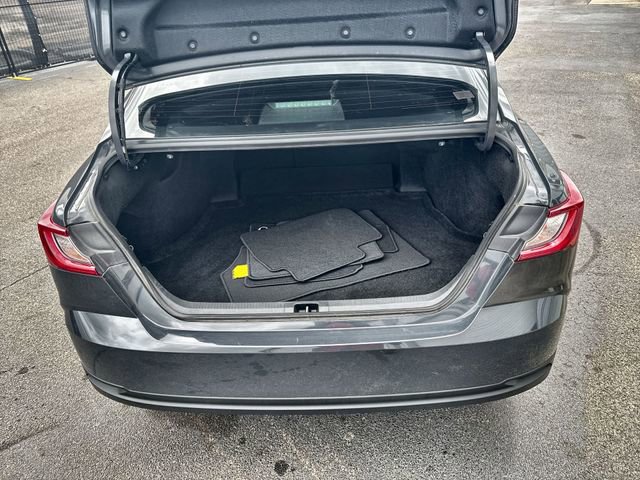 Used 2025 Toyota Camry LE FWD image 31