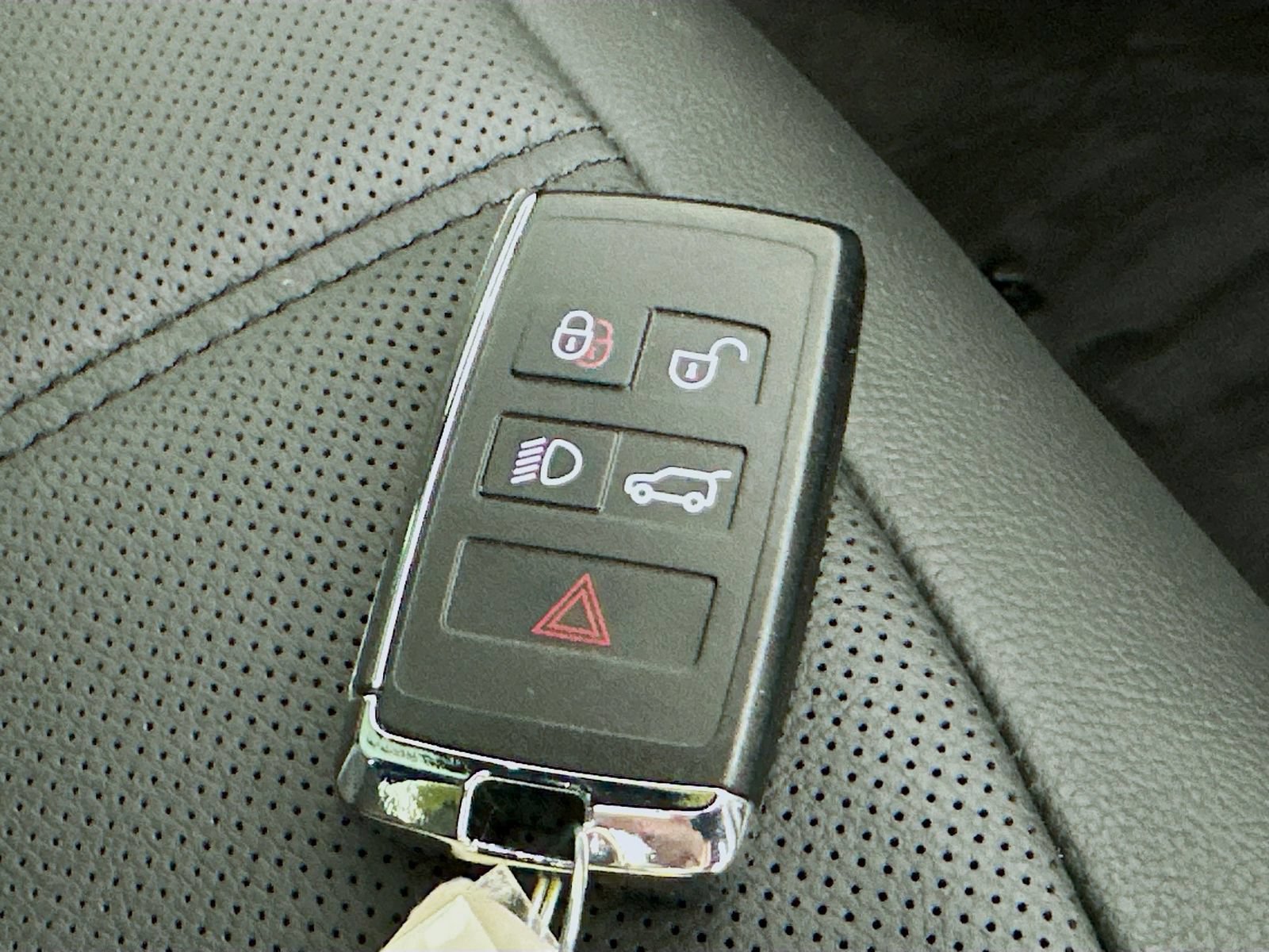 Used 2026 Land Rover Range Rover Evoque S AWD/4WD image 48