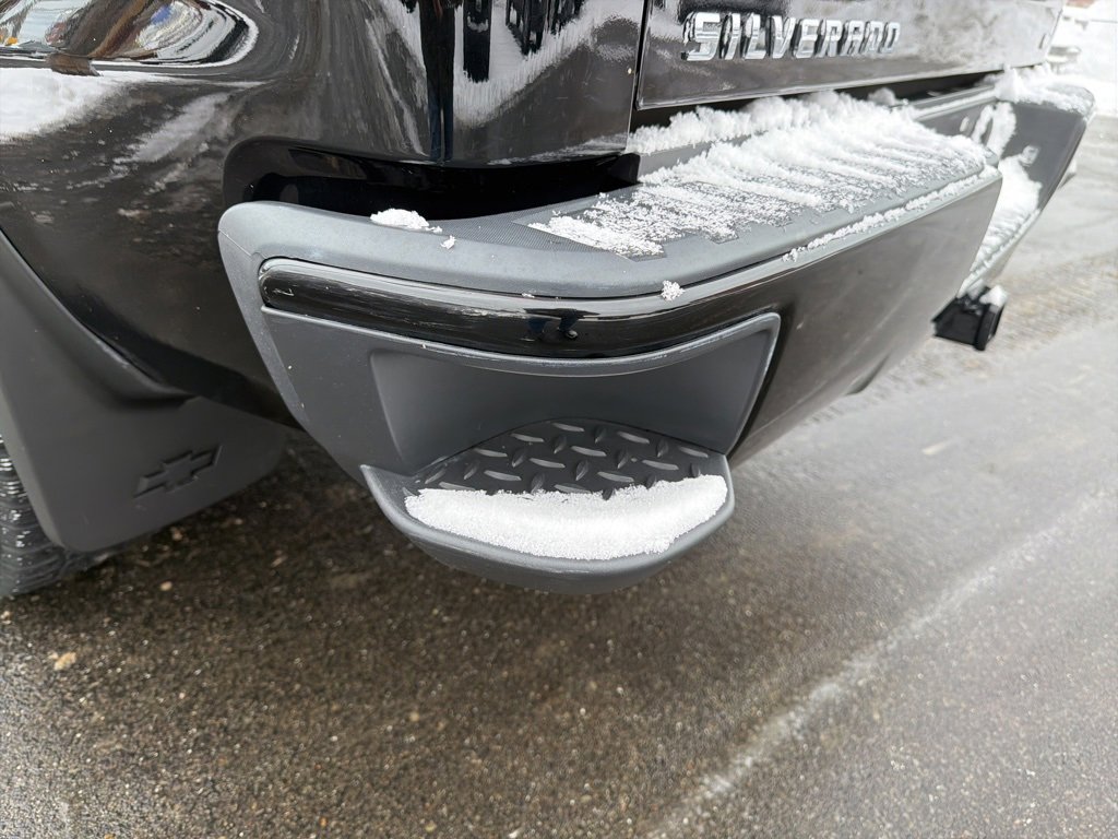 Used 2018 Chevrolet Silverado 1500 LT w/ All Star Edition image 13