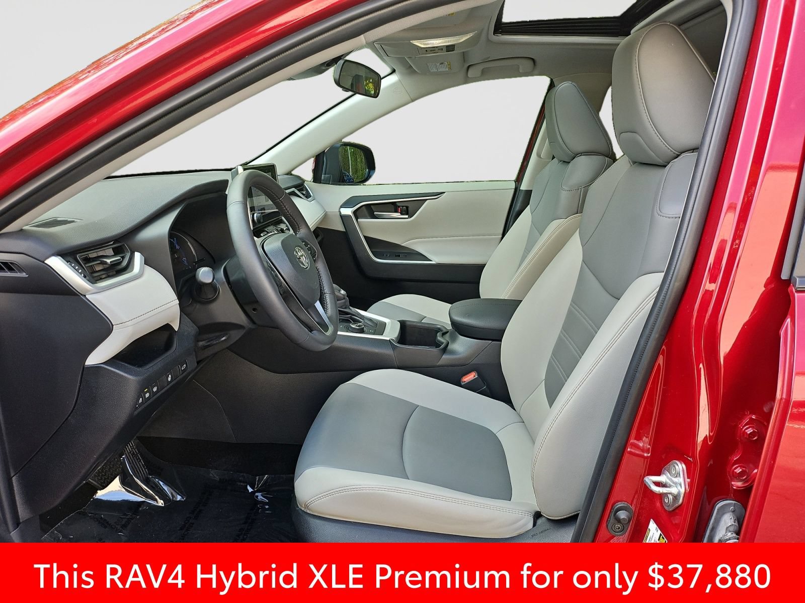 Used 2023 Toyota RAV4 XLE Premium AWD/4WD image 22