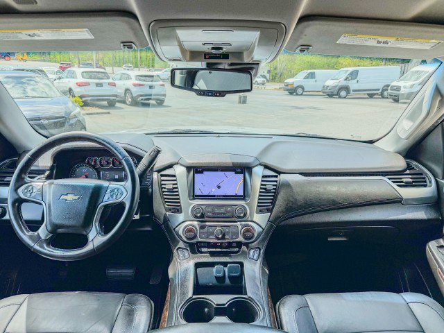 Used 2017 Chevrolet Suburban LT image 8