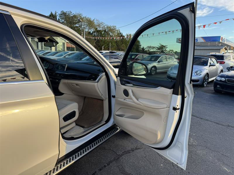 Used 2015 BMW X5 xDrive35d AWD/4WD image 15