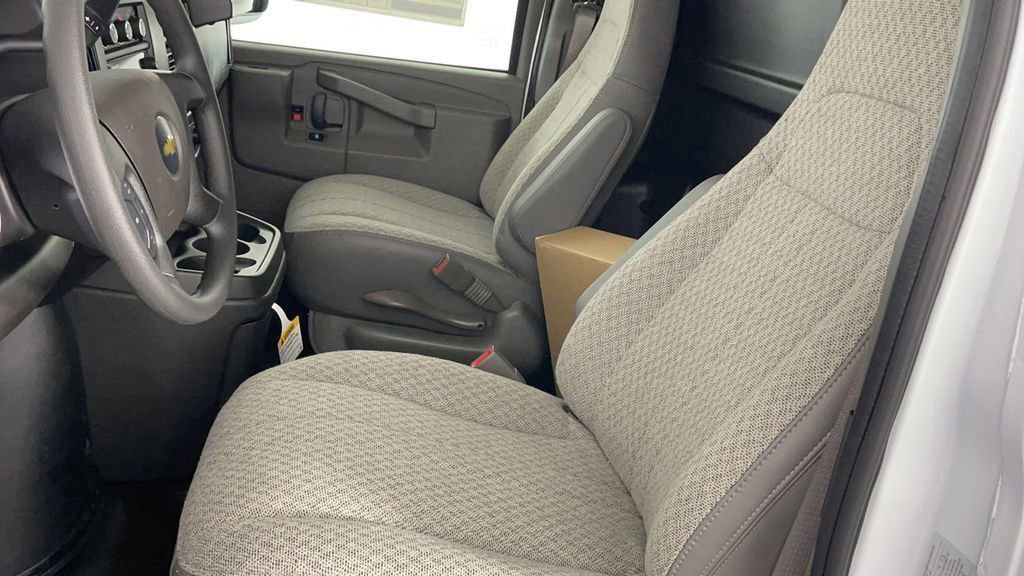 New 2025 Chevrolet Express 2500 Extended w/ Driver Convenience Package image 17