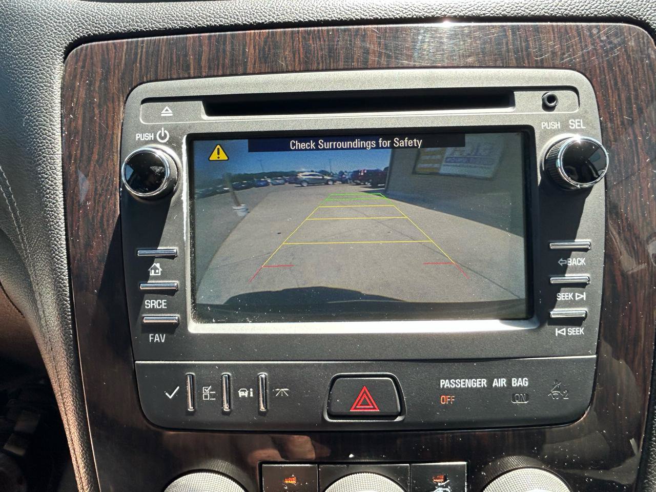Used 2017 Chevrolet Traverse LT w/ Style and Technology Package FWD image 24