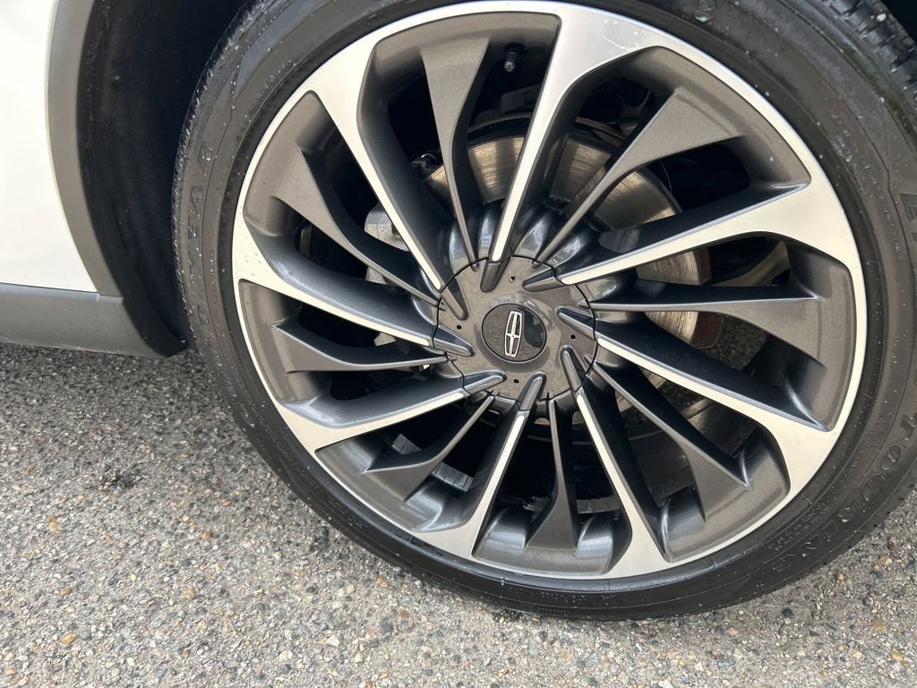 Used 2022 Lincoln Aviator Reserve w/ Equipment Group 201A RWD image 26