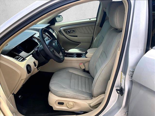 Used 2015 Ford Taurus SE FWD image 24