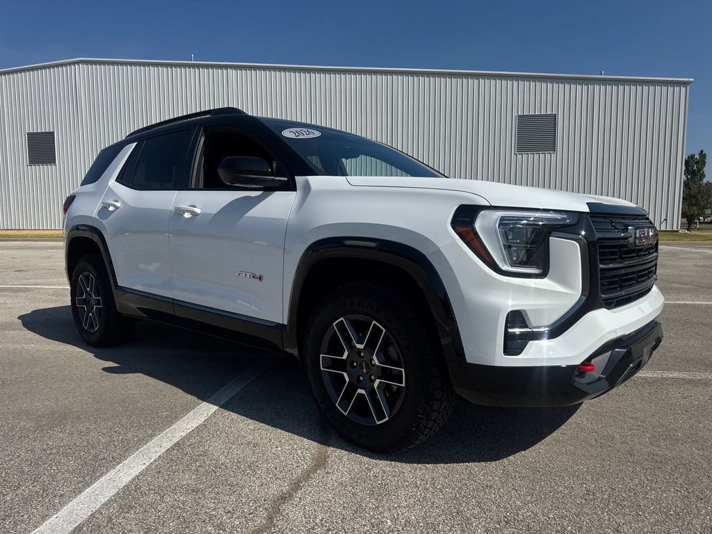 Used 2026 GMC Terrain AT4 w/ Convenience Package III AWD/4WD image 9