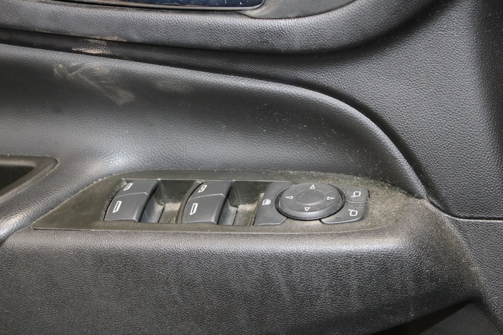 Used 2023 Chevrolet Equinox LT FWD image 22