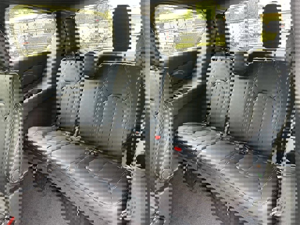 New 2026 Chrysler Pacifica Select image 22