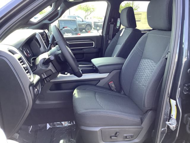 New 2026 RAM 2500 Big Horn AWD/4WD image 8