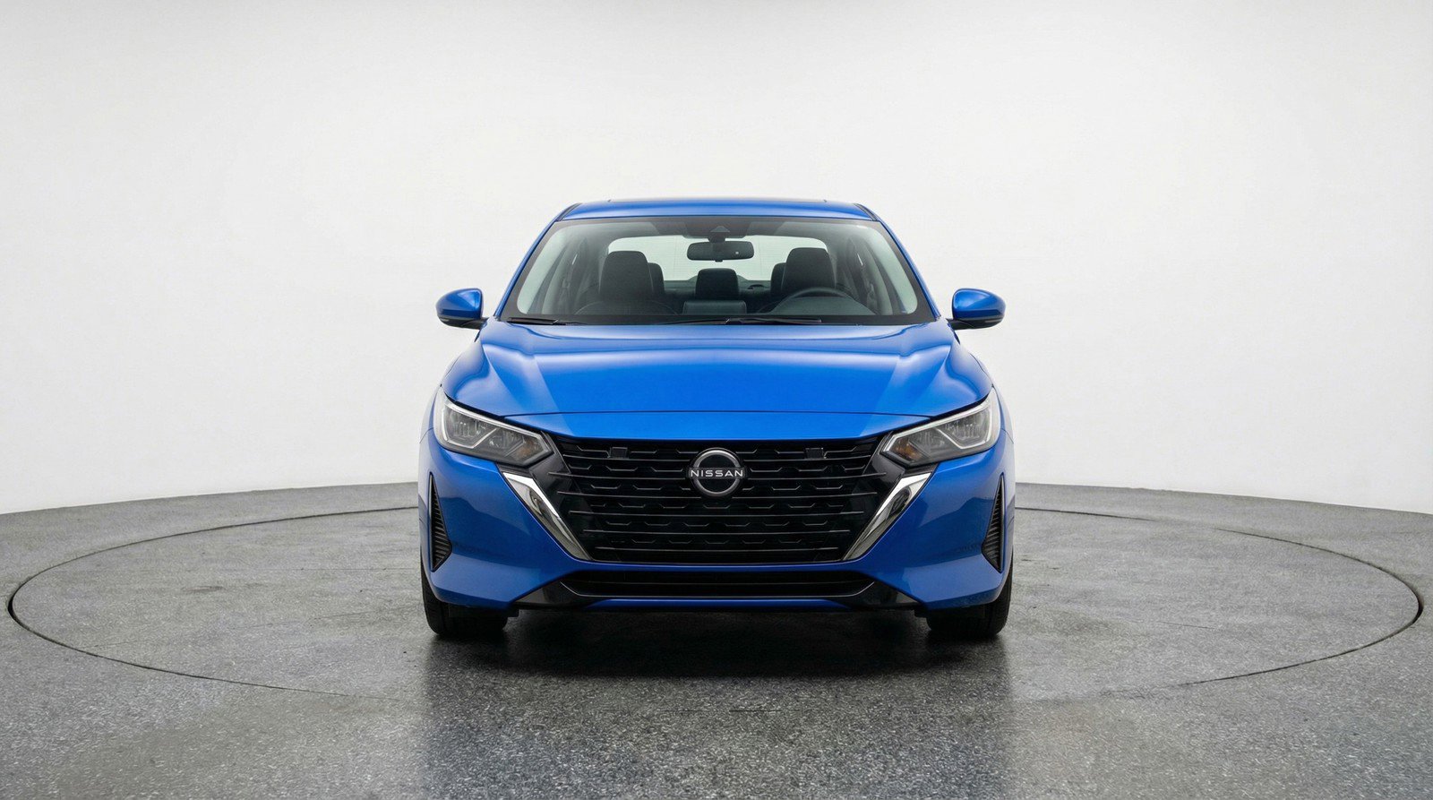 Used 2025 Nissan Sentra SV image 2