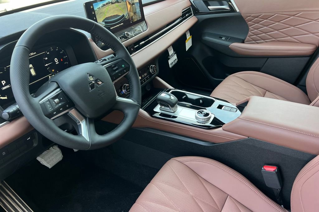 New 2026 Mitsubishi Outlander SEL image 11