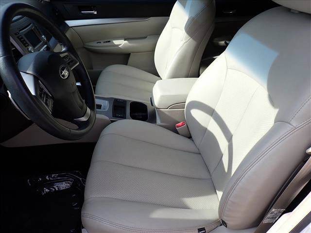 Used 2014 Subaru Outback 2.5i Premium w/ Popular Package #1B AWD/4WD image 11