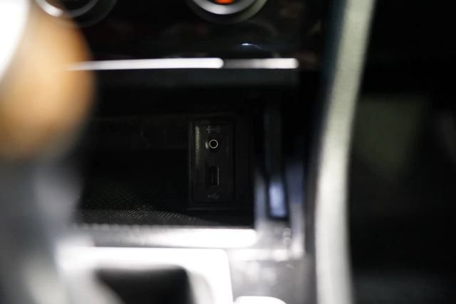 Used 2018 Volkswagen GTI Autobahn FWD image 22