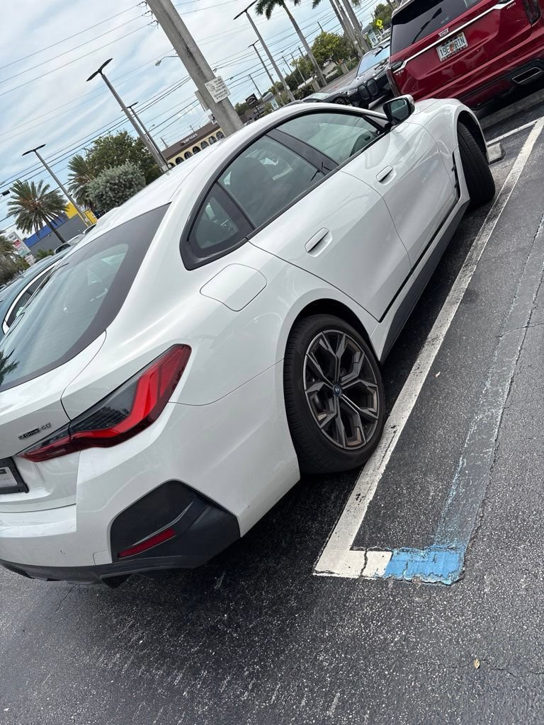 Used 2024 BMW i4 eDrive40 w/ M Sport Package RWD image 7