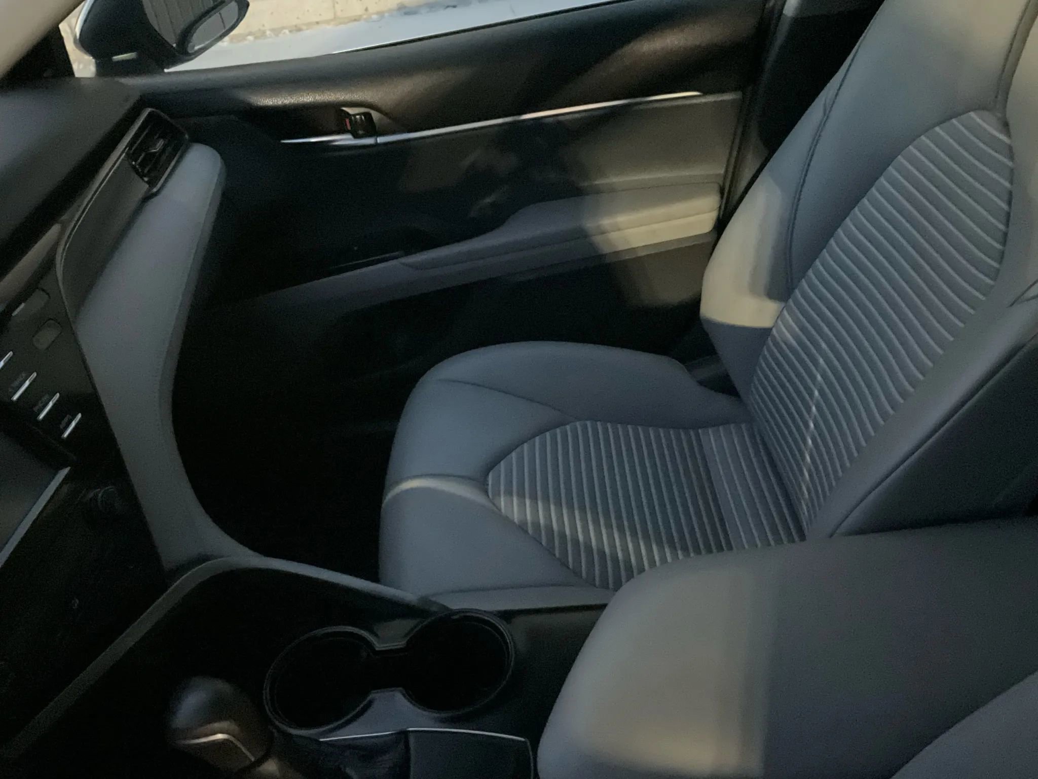 Used 2019 Toyota Camry SE image 21