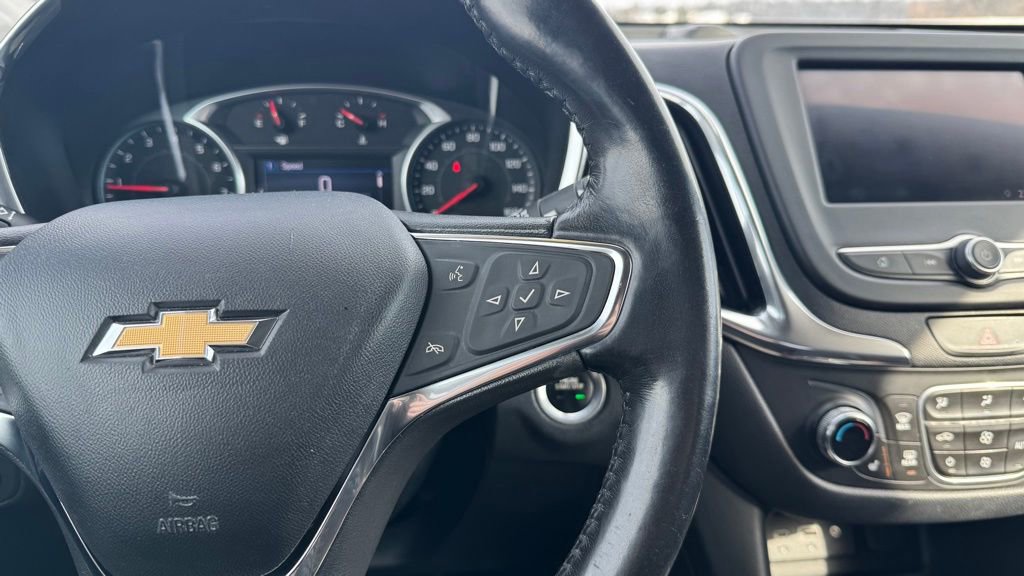 Used 2020 Chevrolet Equinox LT w/ Driver Convenience Package image 24