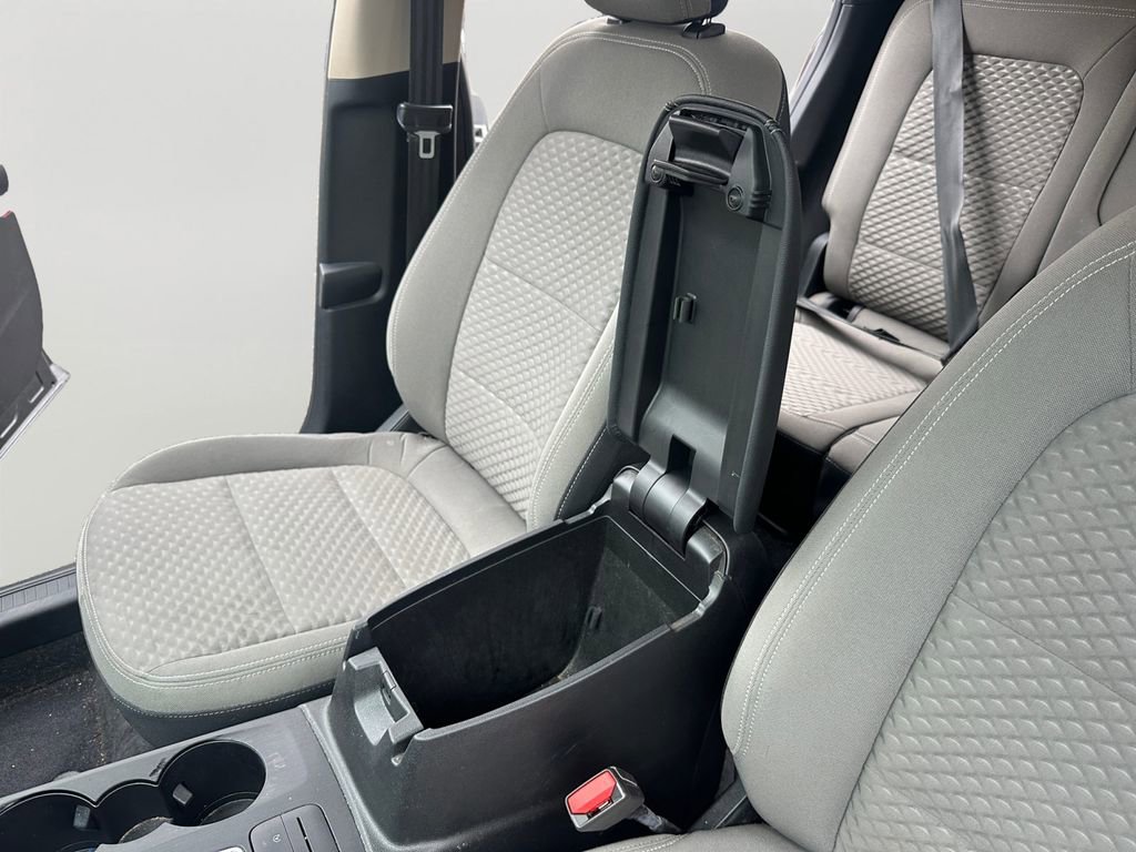 Used 2020 Ford Escape SE image 21