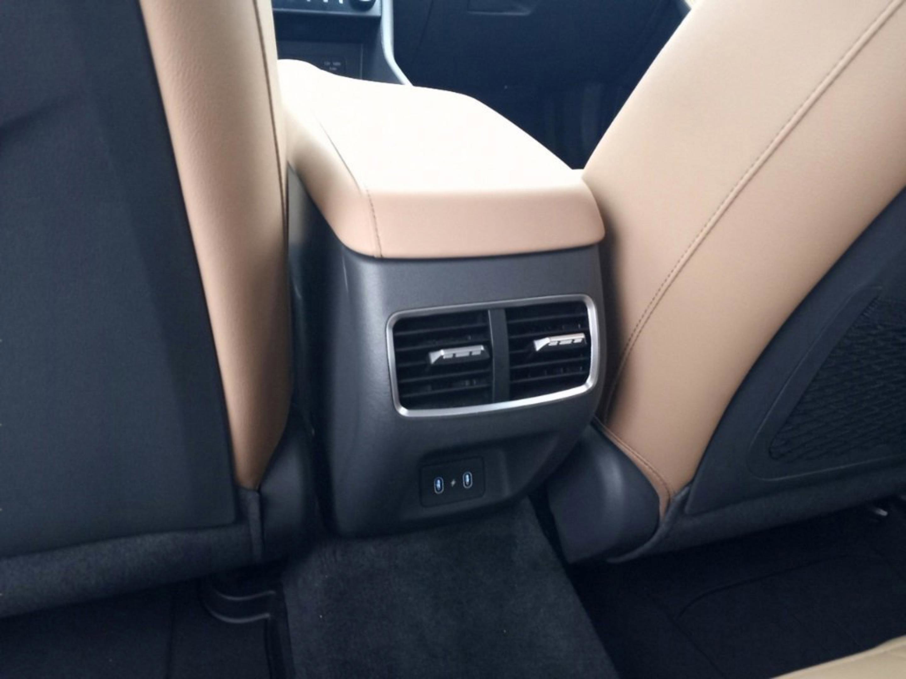 Used 2025 Hyundai Sonata Limited image 12