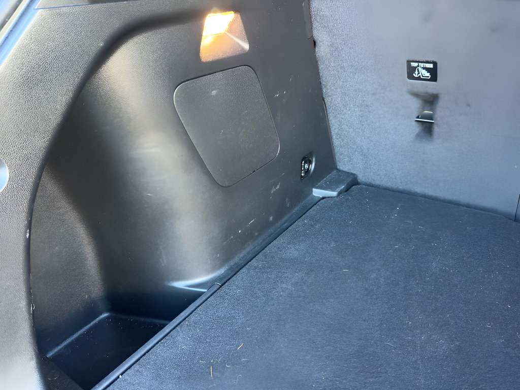 Used 2025 Chevrolet TrailBlazer LT FWD image 43