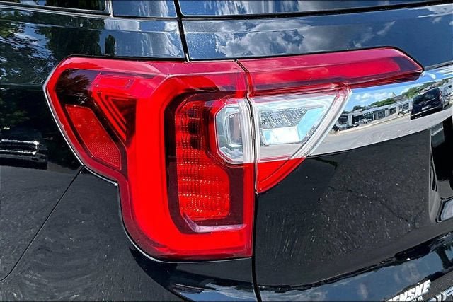 Used 2023 GMC Acadia SLT w/ Preferred Package AWD/4WD image 31