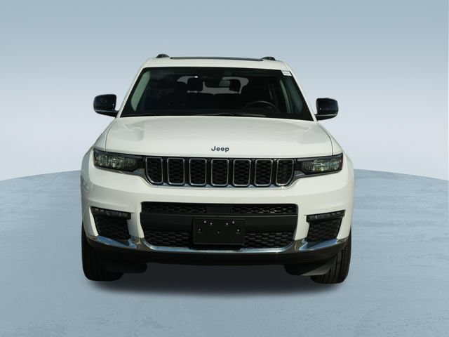 Used 2022 Jeep Grand Cherokee L Limited AWD/4WD image 2