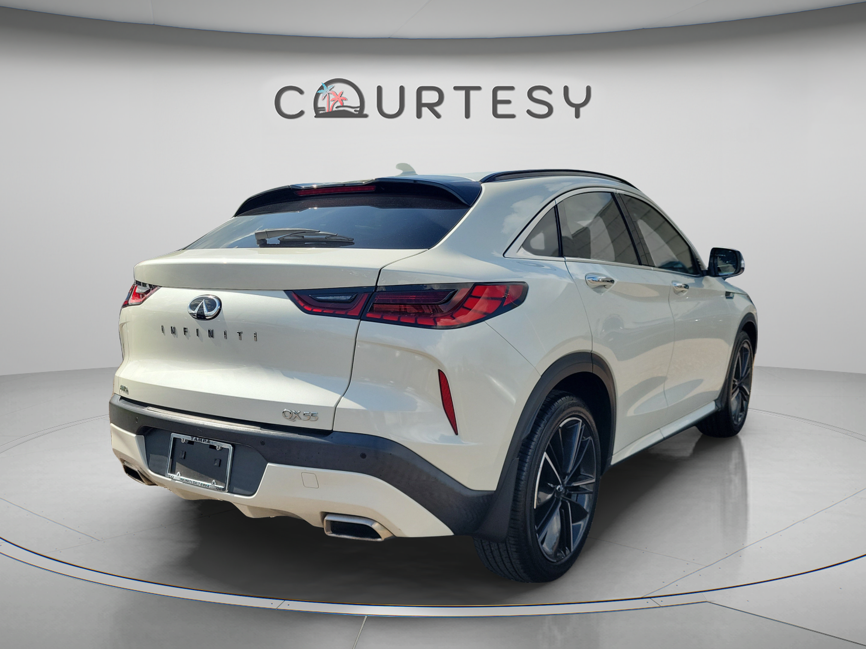 Certified 2023 INFINITI QX55 Luxe w/ Cargo Package AWD/4WD image 3