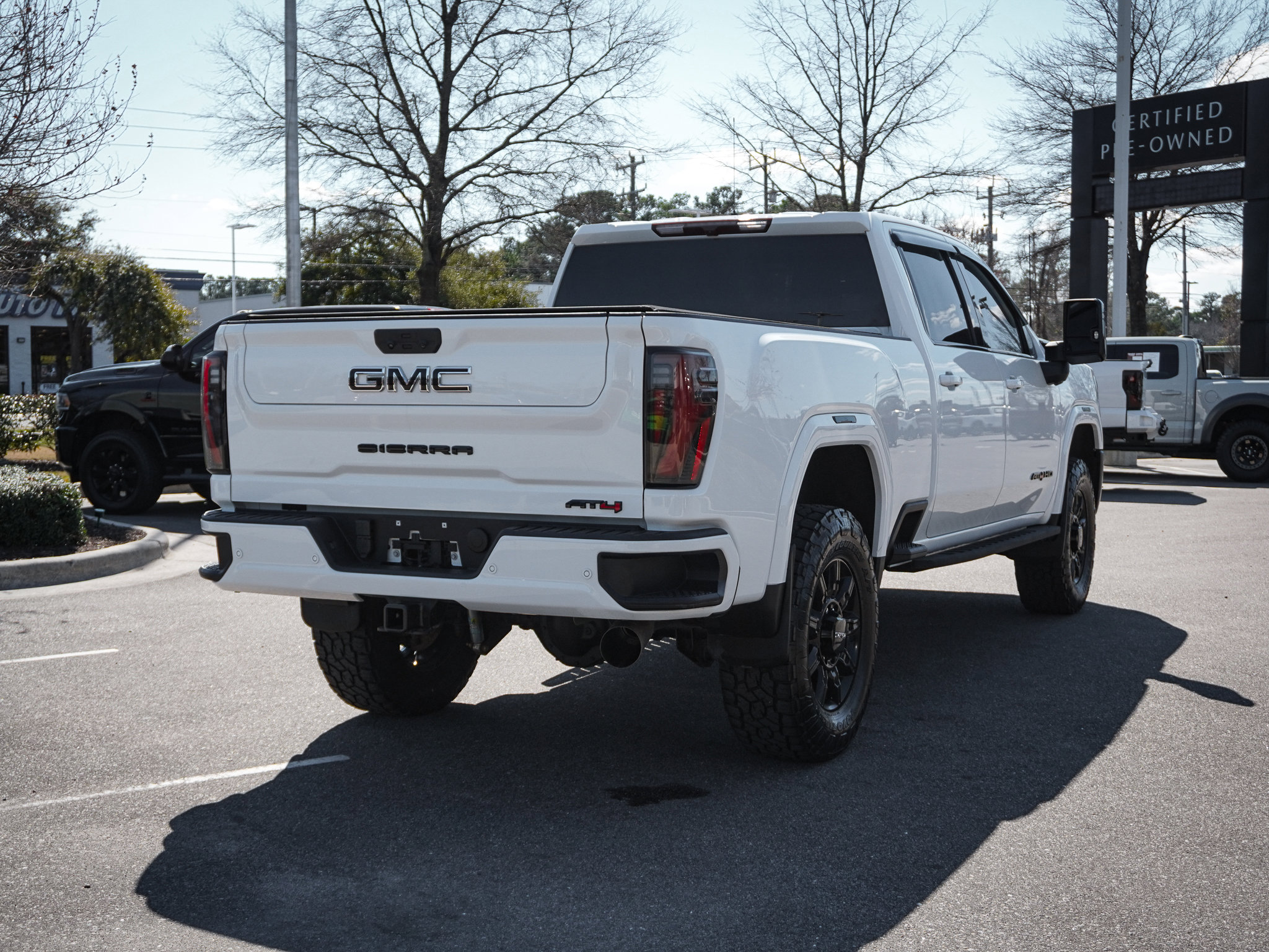 Used 2024 GMC Sierra 2500 AT4 image 10