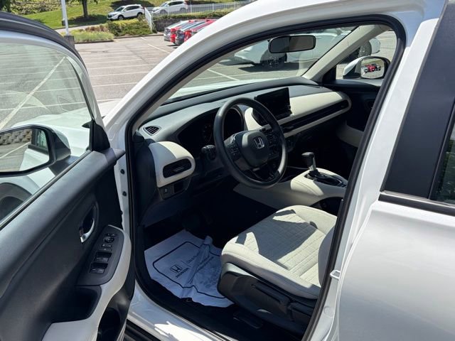 Certified 2025 Honda HR-V LX image 14