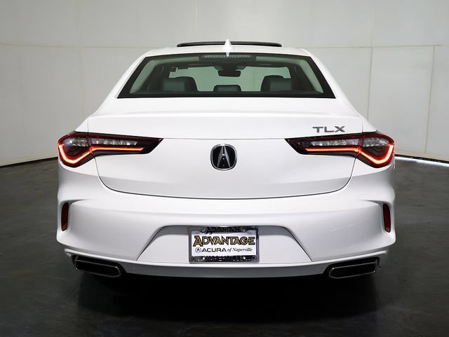 Used 2023 Acura TLX FWD image 10