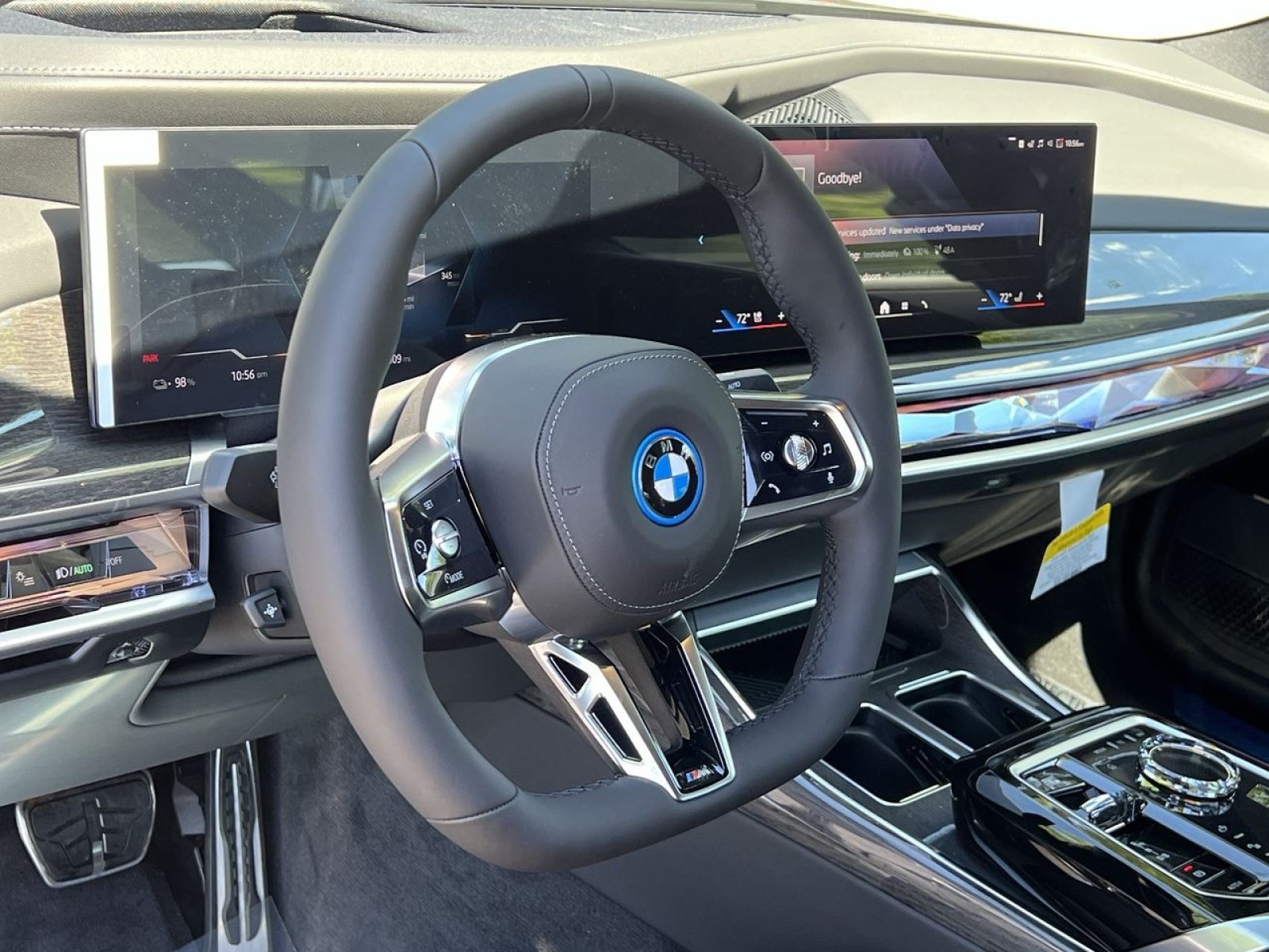 New 2026 BMW i7 xDrive60 w/ Executive Package AWD/4WD image 13
