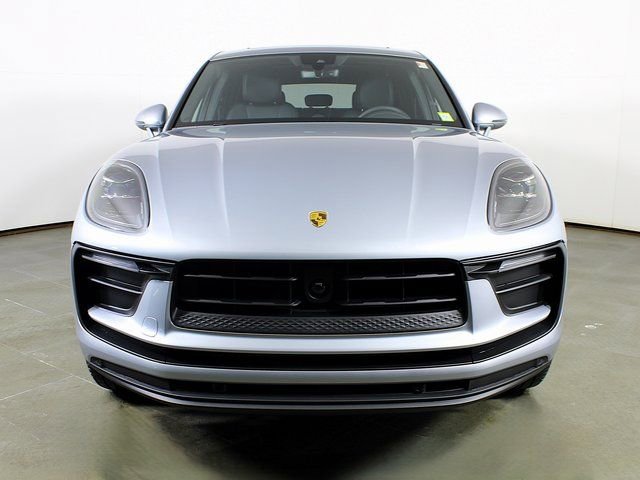 New 2026 Porsche Macan image 10