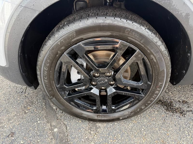 Certified 2025 Kia Telluride EX X-Line AWD/4WD image 15
