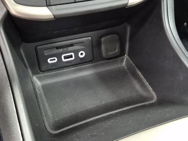 Used 2023 GMC Terrain Denali image 38