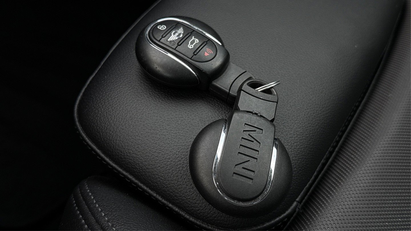 Used 2018 MINI Cooper Countryman FWD image 17
