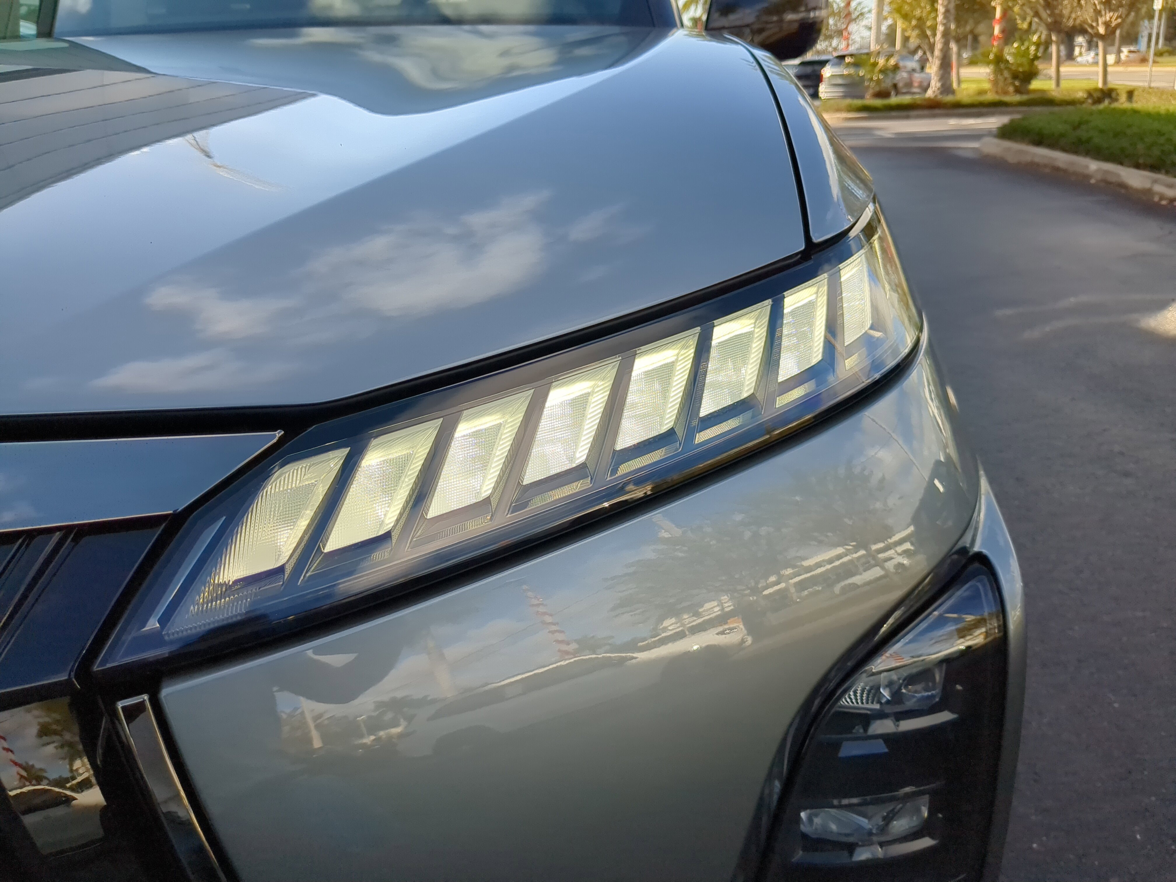 New 2026 INFINITI QX80 Autograph w/ Premium Cargo Package image 9