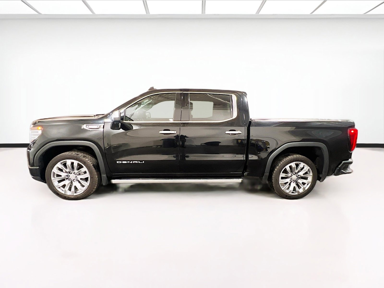 Used 2023 GMC Sierra 1500 Denali w/ Denali Reserve Package image 23