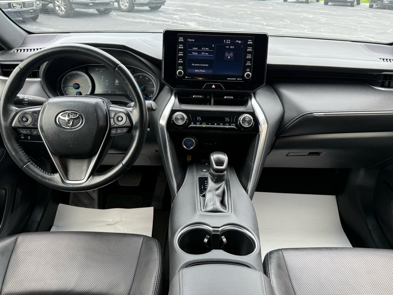 Used 2021 Toyota Venza XLE image 19