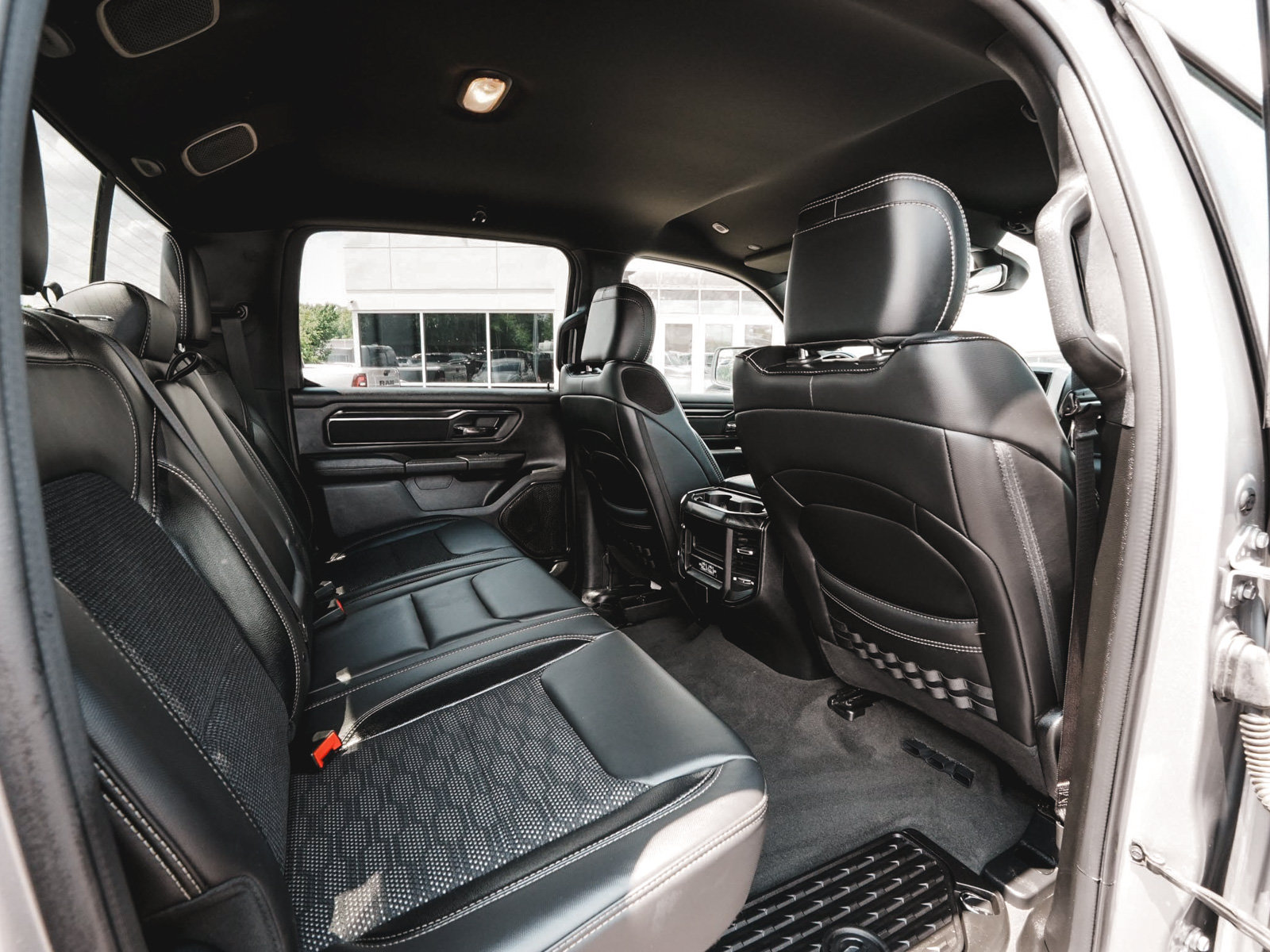 Used 2024 RAM 1500 Big Horn AWD/4WD image 36