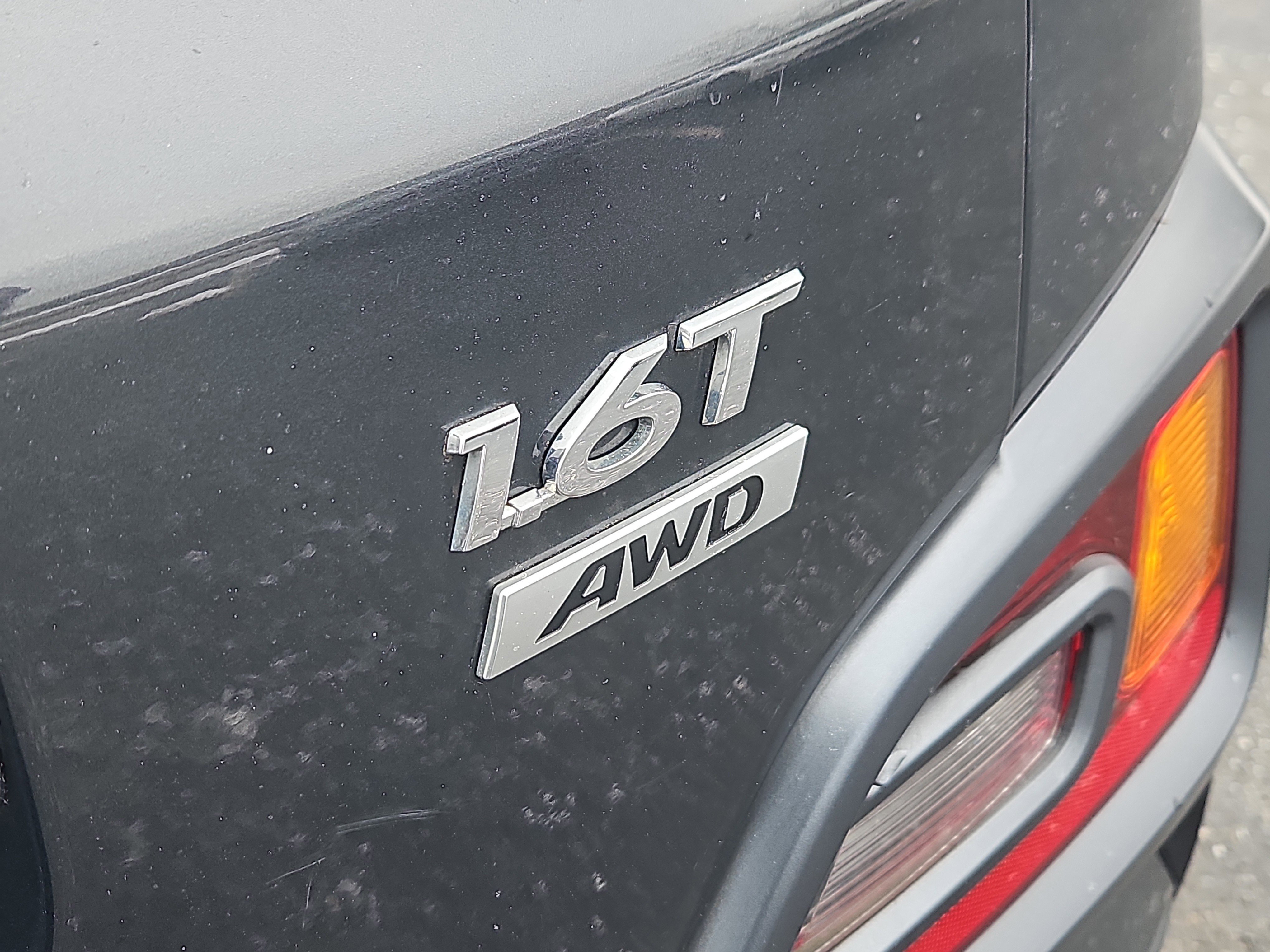 Used 2018 Hyundai Kona Limited image 5